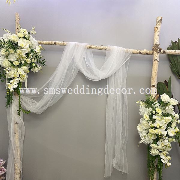 ceremony arch flowers