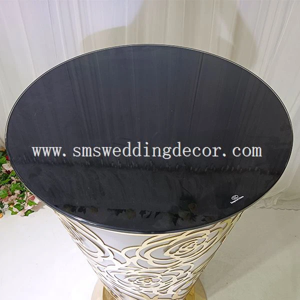 cocktail table wedding decor