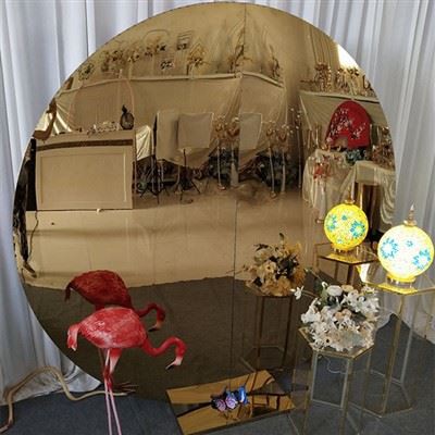 Metāla apaļš fons