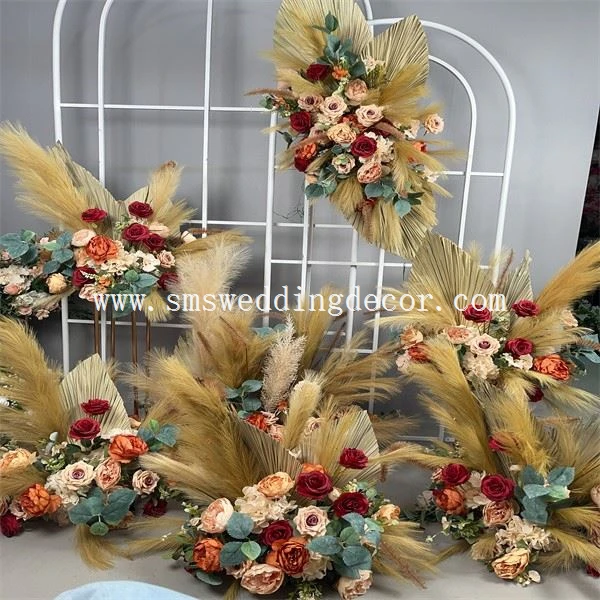 Pampas Palm Leaves Floral Centerpiece