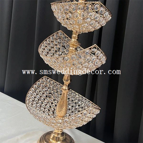 wedding centerpiece for bride and groom table